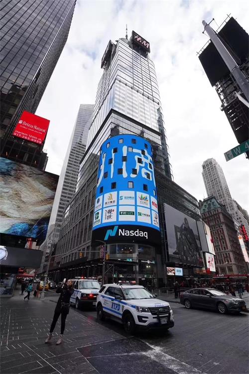 千川木门携手品牌川商强势登陆纽约时代广场